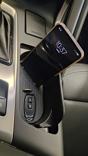 Corvette smartphone insert - c7,