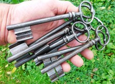 Lot de 8 Anciennes grandes