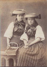 Italie, Jeunes femmes en