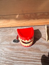 Yakity Yak Talking Teeth Wind-Up Toy 1949 Patent Box Included Fun Collectible