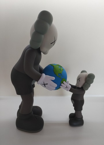 Kaws the promise brown 2022 - kaws,