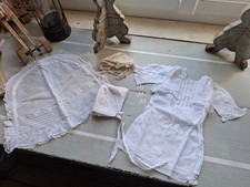 Lot de vetements et  bonnets