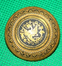 jolie broche en métal