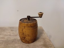 Joli petit moulin à poivre