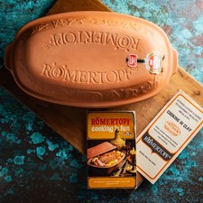 NOS Romertopf 114 Germany Terra Cotta Clay Baker Roaster w lid PERFECT wCOOKBOOK