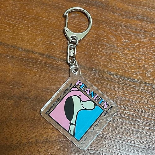 Porte clés acrylique snoopy - porte-clés,