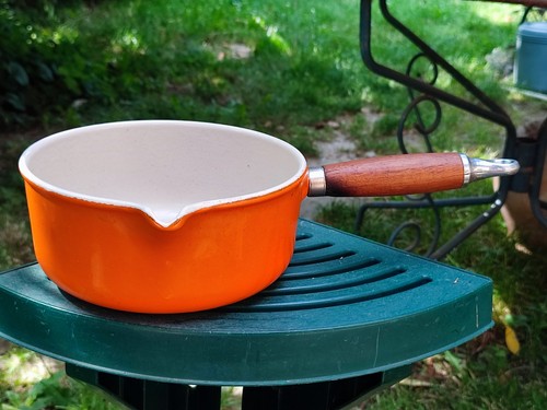 Ancienne casserole fonte - en,