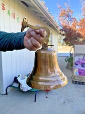 Grande cloche de bateau de
