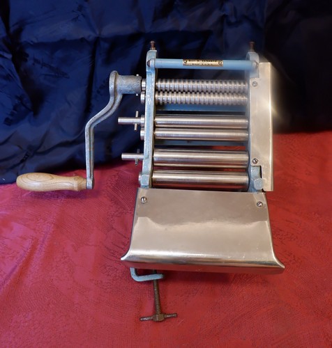 Machine pâtes vintage - pâtes,