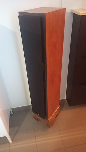 Enceinte triangle antal 202 - triangle,