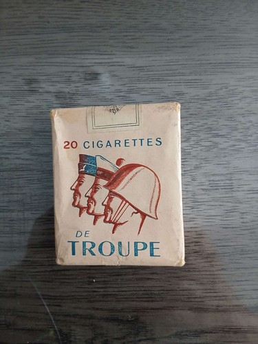 Paquet cigarettes vide