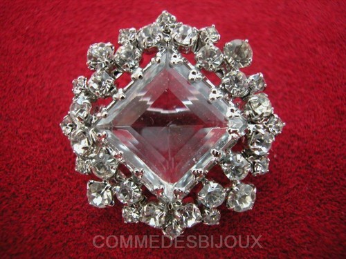 Broche classique carré - "classique,