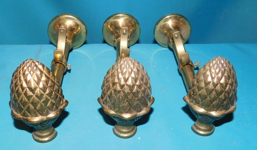 Large bronze curtain hugs - bronze,