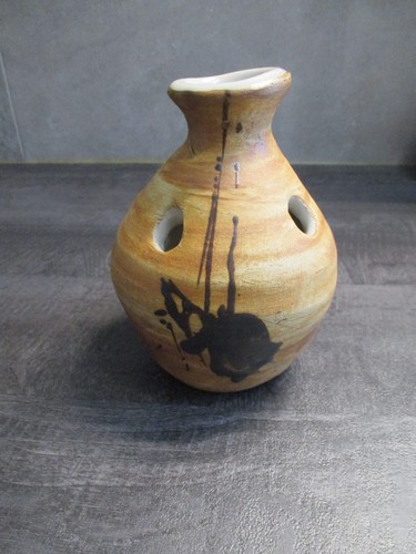 Rare pique fleurs - fleurs, poterie