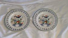 2 assiettes ajourées décor