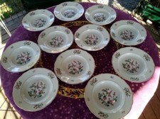 11 Assiettes Creuses KG