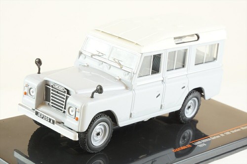 Land rover series iii 109 - rover,
