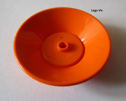 Lego 6942 dish 5x5 orange - dish,