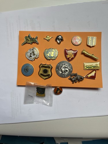 Lot insignes militaires pins - lot,