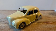 CIJ 1/20 TOLE RENAULT 4CV ORIGINAL JAUNE CLAIR FONCTIONNELLE