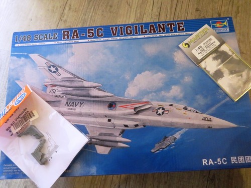 Maquette avion trumpeter - avion,
