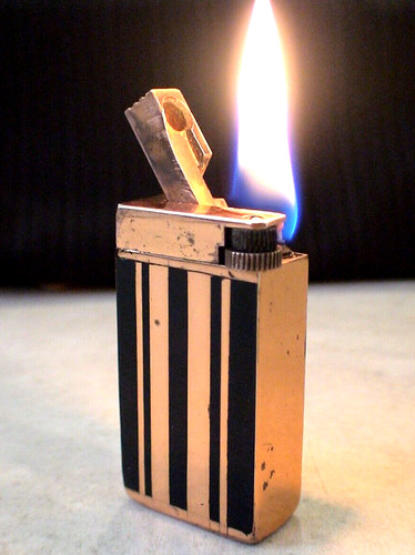 Briquet ancien follet laque - ancien,