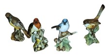 TAY ITALY GROUP OF 4 DETAILED PORCELAIN WILD BIRD SCULPTURES BEAUTIFUL!