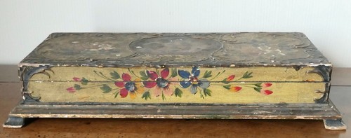 Coffret bois doré - et, peint