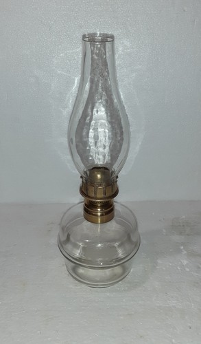 Ancienne lampe petrole - ancienne, est