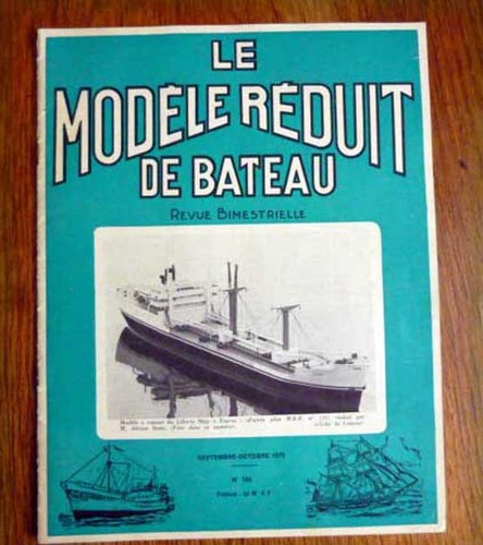 Modele reduit de bateau - r,