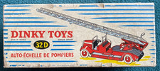 DINKY TOYS - AUTO-ECHELLE DE