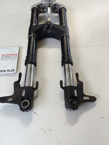 Fourche agusta brutale 990 - fourche, mv