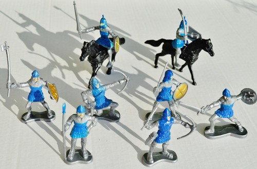 Figurines moyen age - moyen-age, (bleues)