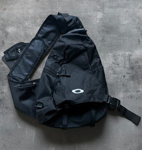 Sling bag oakley - -,