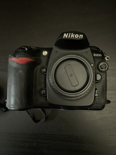 Nikon d200 digital - mp, slr
