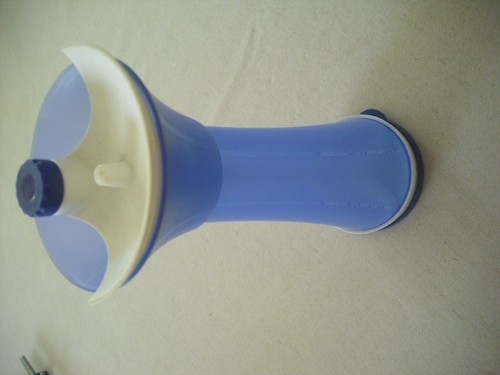 Tupperware saupoudreuse - ,