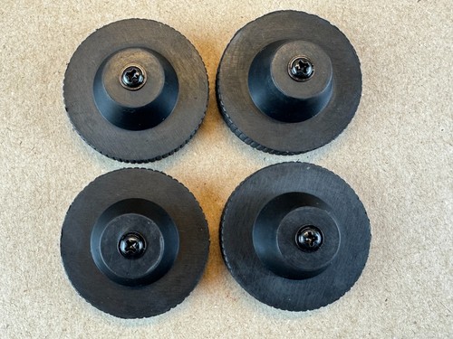 New turntable feet screws - 4,