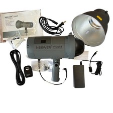 Neewer Vision 4 Studio Flash Light Bowens Mount