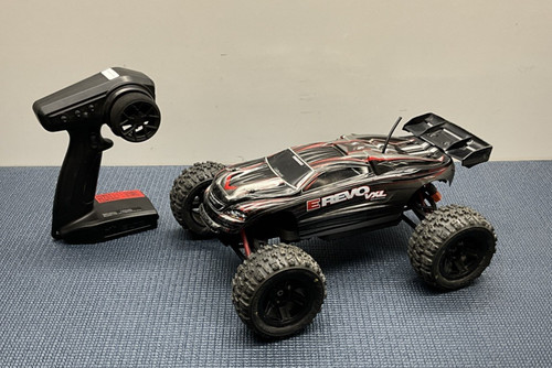Traxxas revo vxl - traxxas, scale