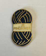 41 - Pin's PENGUIN BLUE WOOL BALL - KNITTING