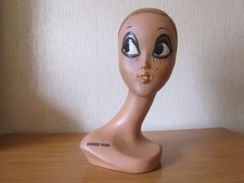 TÊTE À CHAPEAU VINTAGE TWIGGY - HUARD 1971