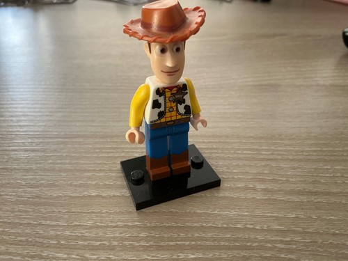 Lego toy story woody - lego,