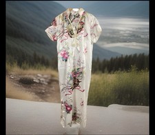 ASIAN WOMENS SHORT SLEEVE IVORY SIDE SLIT FLORAL DESIGN MAXI DRESS SIZE MEDIUM