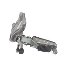 Platine repose-pied avant