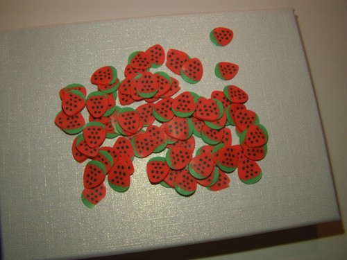 100 rondelles fimo fraise