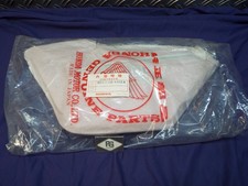 Side cover side cover Honda CB 900 F Bol d'Or left left side 83730-438-620Z
