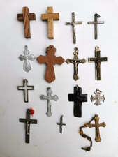 LOT DE PETITES CROIX