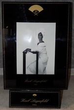 RARE ET ANCIENNE PUBLICITE PLV KARL LAGERFELD PARIS POUR MAGASIN VETEMENTS