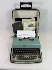 Machine à écrire Olivetti