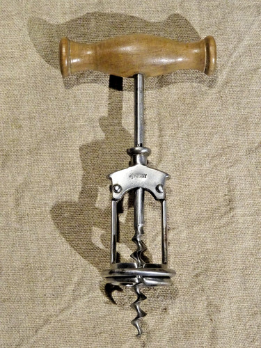 Ancien tire bouchon type